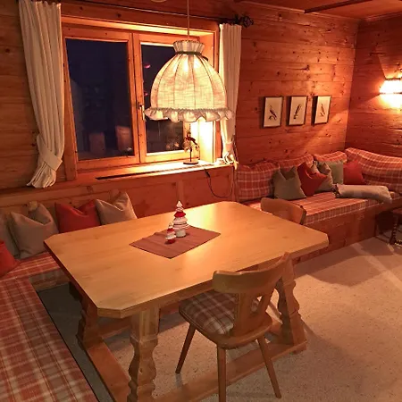 Schatzhof Фермерский дом *